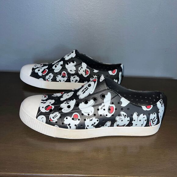 Native Slip On Shoes Disney Mickey Mouse Womens 10 / Mens 8 Black White Red - Picture 5 of 9
